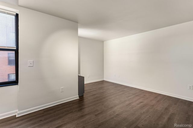 629 W Milwaukee Street 302, Detroit, MI 48202