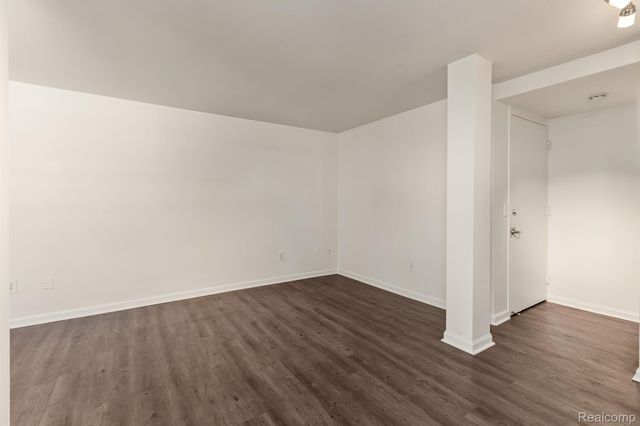 629 W Milwaukee Street 302, Detroit, MI 48202