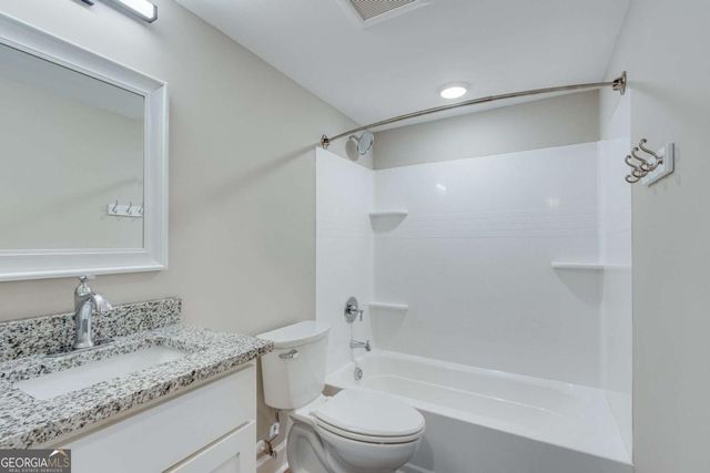 710 Jesse Jewell Parkway SE 216, Gainesville, GA 30501