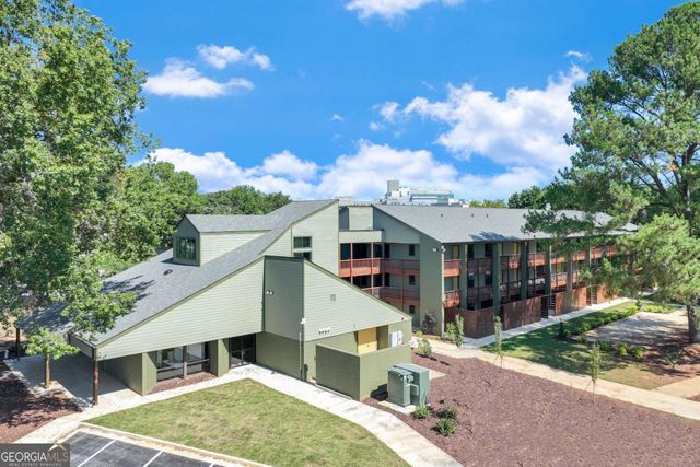 710 Jesse Jewell Parkway SE 216, Gainesville, GA 30501