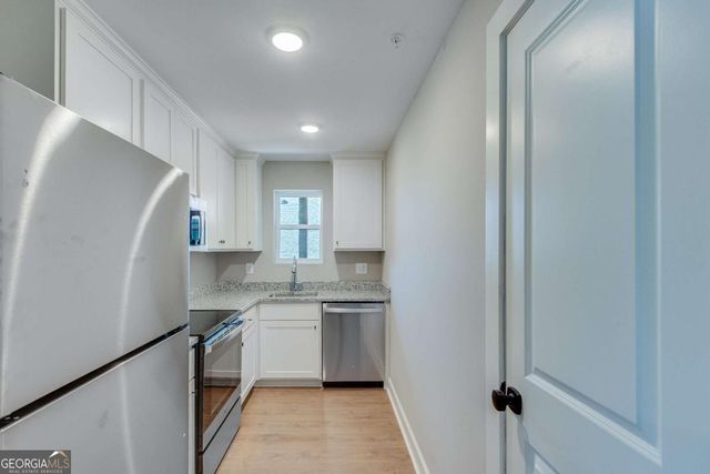 710 Jesse Jewell Parkway SE 216, Gainesville, GA 30501