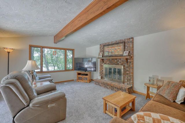 S43W36805 Laak LANE, Dousman, WI 53118