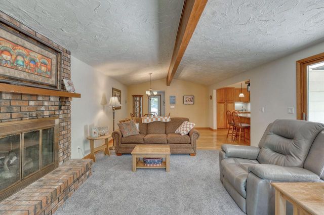 S43W36805 Laak LANE, Dousman, WI 53118