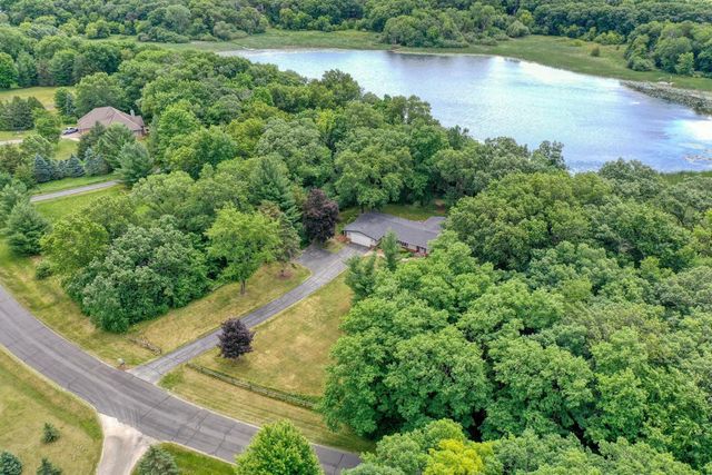 S43W36805 Laak LANE, Dousman, WI 53118