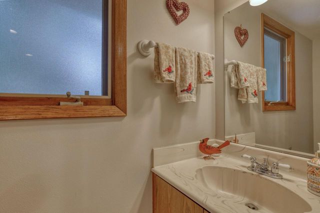 S43W36805 Laak LANE, Dousman, WI 53118