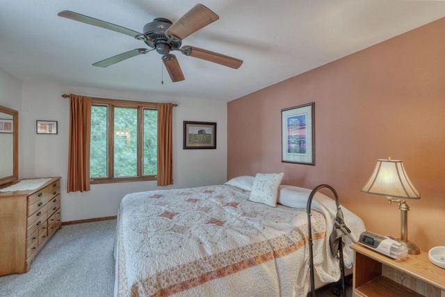 S43W36805 Laak LANE, Dousman, WI 53118