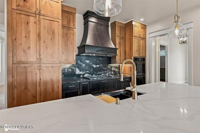 900 N Yeti Street, Palmer, AK 99645