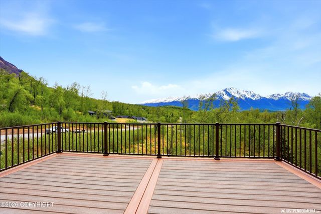 900 N Yeti Street, Palmer, AK 99645