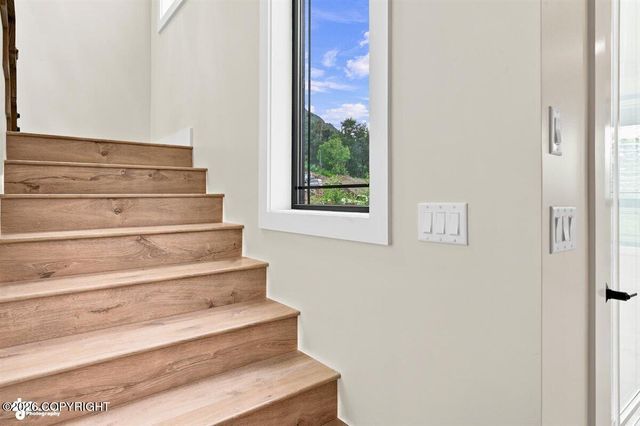 900 N Yeti Street, Palmer, AK 99645