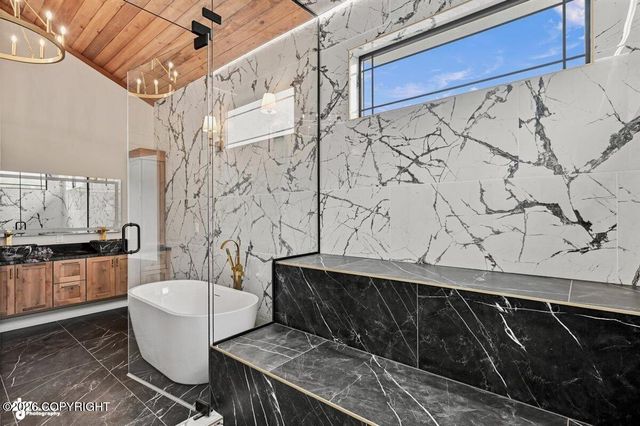 900 N Yeti Street, Palmer, AK 99645