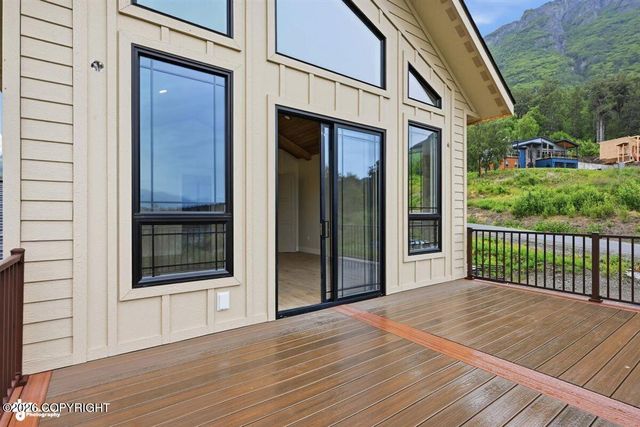 900 N Yeti Street, Palmer, AK 99645
