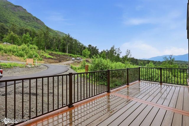 900 N Yeti Street, Palmer, AK 99645