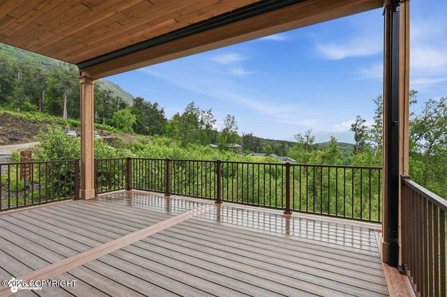 900 N Yeti Street, Palmer, AK 99645