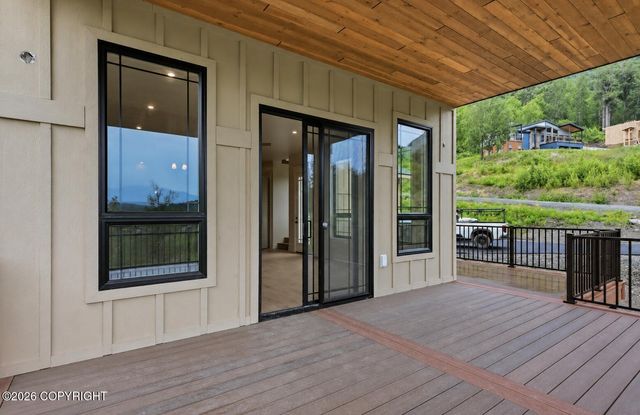 900 N Yeti Street, Palmer, AK 99645