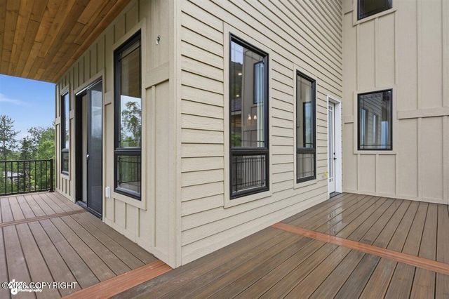 900 N Yeti Street, Palmer, AK 99645