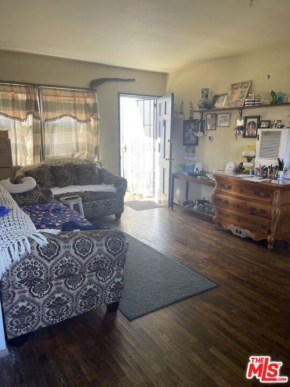 Image 1 of property listing at 12208 Culver Boulevard, Los Angeles, CA 90066