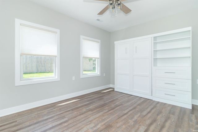 307 Blue River Drive, Knightstown, IN 46148