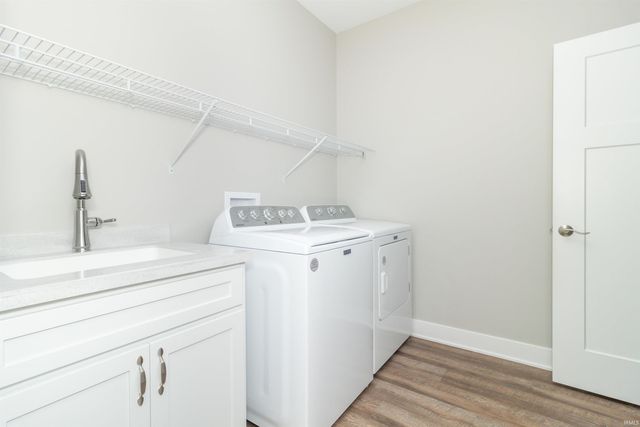 307 Blue River Drive, Knightstown, IN 46148