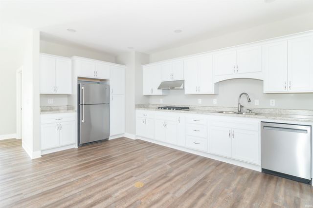 307 Blue River Drive, Knightstown, IN 46148