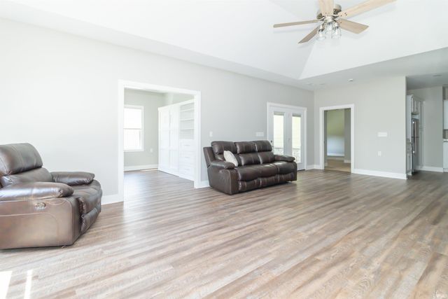 307 Blue River Drive, Knightstown, IN 46148