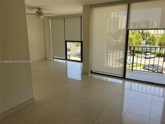 400 Leslie Dr 308, Hallandale Beach, FL 33009