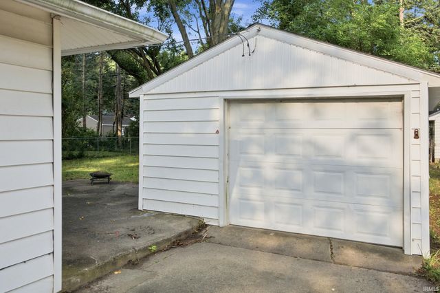 2424 Oxford Street, Lafayette, IN 47909
