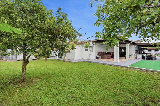 11741 SW 182nd Ter, Miami, FL 33177
