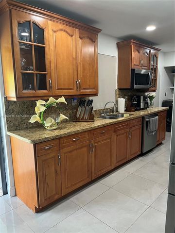 11741 SW 182nd Ter, Miami, FL 33177