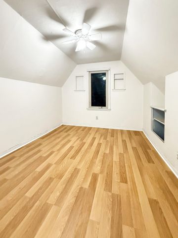 2003 Cottage Avenue E, Saint Paul, MN 55119