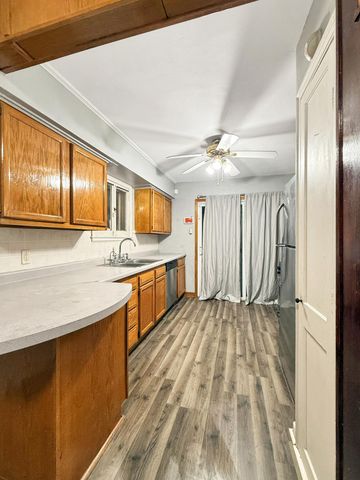 2003 Cottage Avenue E, Saint Paul, MN 55119