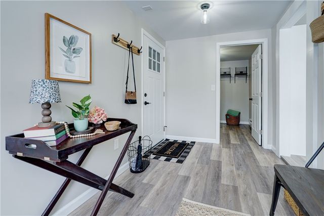 48 Coronet Road, Henrietta, NY 14623