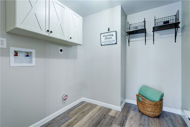 48 Coronet Road, Henrietta, NY 14623