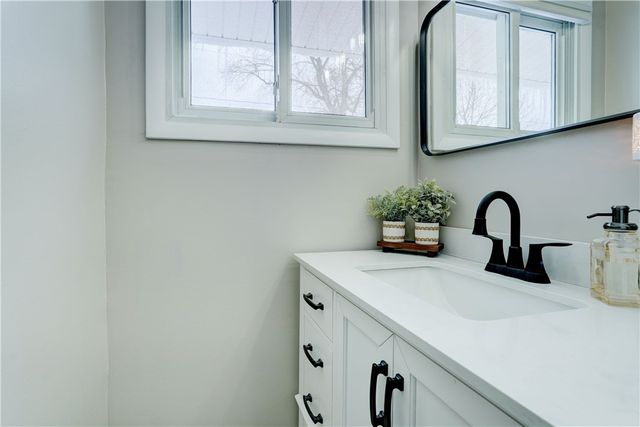 48 Coronet Road, Henrietta, NY 14623