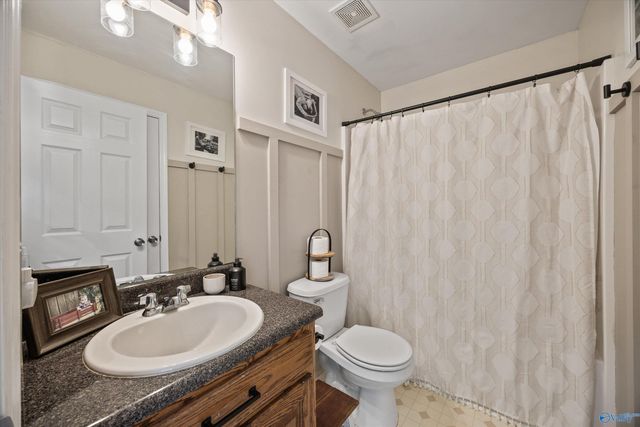 103 Red Sunset Circle, Owens Cross Roads, AL 35763