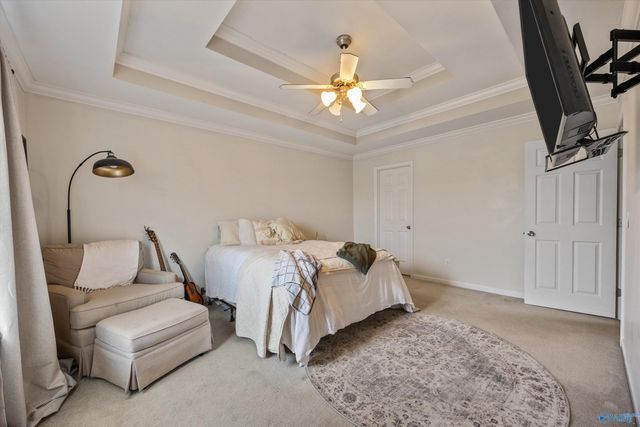 103 Red Sunset Circle, Owens Cross Roads, AL 35763