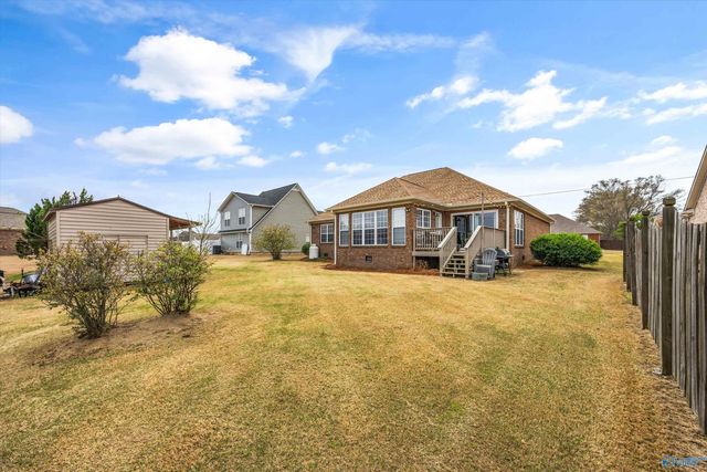 103 Red Sunset Circle, Owens Cross Roads, AL 35763