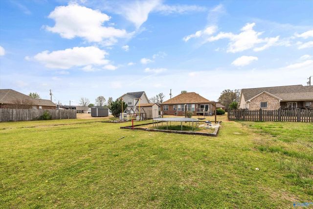 103 Red Sunset Circle, Owens Cross Roads, AL 35763