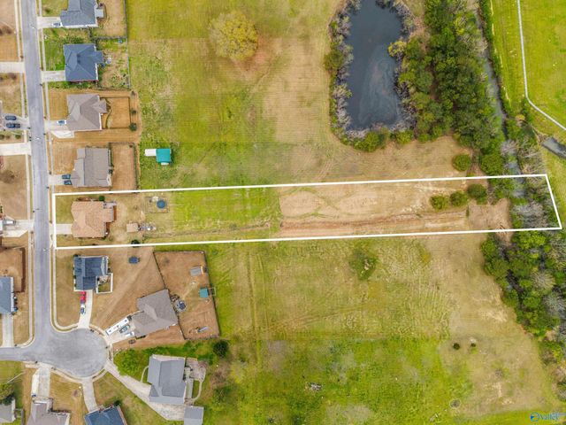 103 Red Sunset Circle, Owens Cross Roads, AL 35763