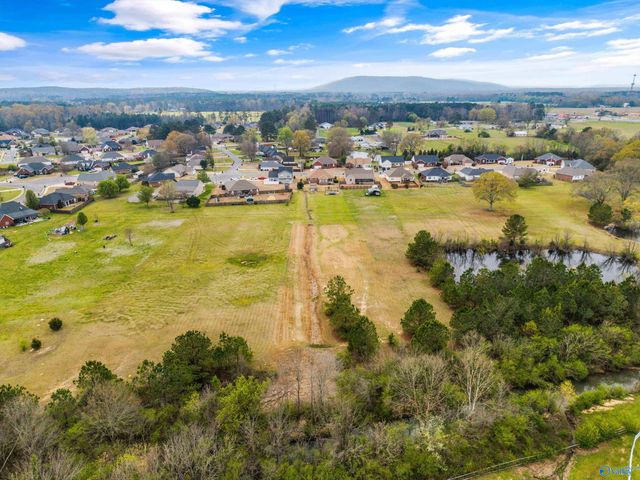 103 Red Sunset Circle, Owens Cross Roads, AL 35763