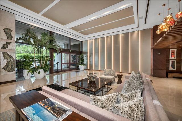 5875 Collins Avenue 401, Miami Beach, FL 33140