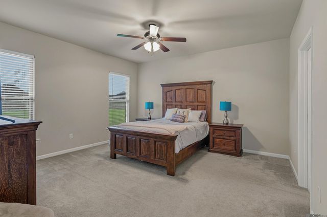 1819 Willow Bend Rd, St Gabriel, LA 70776