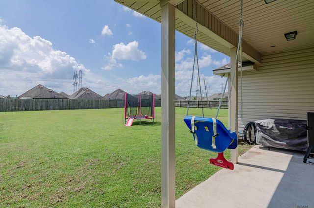 1819 Willow Bend Rd, St Gabriel, LA 70776