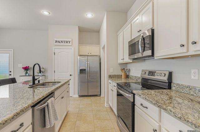 1819 Willow Bend Rd, St Gabriel, LA 70776