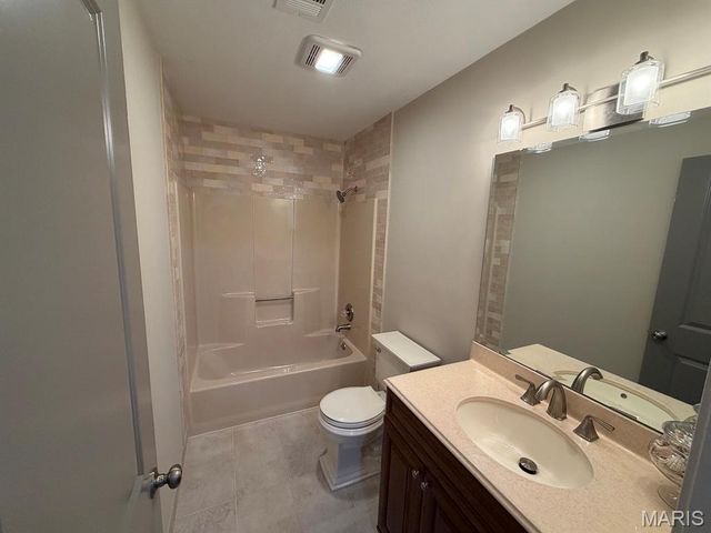 29 Ramona, Shiloh, IL 62221