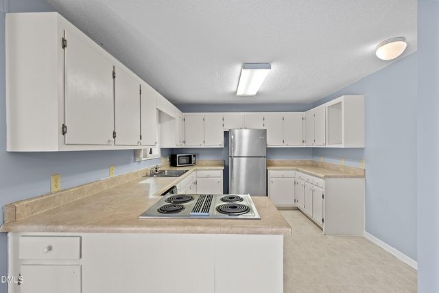 809 Hilltop Circle, Sanford, NC 27332