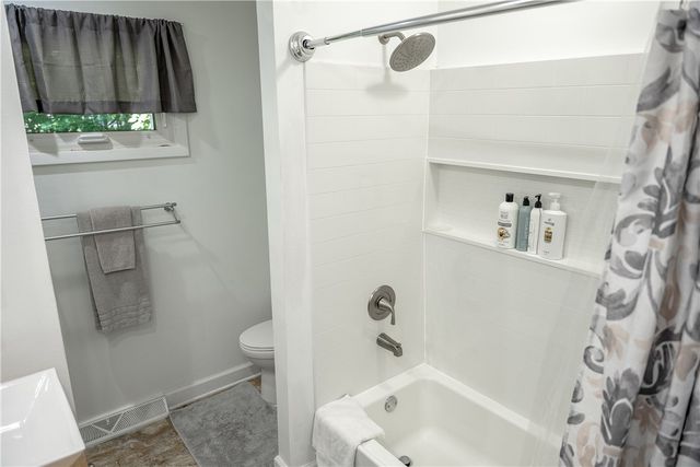 3707 Guilford Dr, Fairview Twp, PA 16506