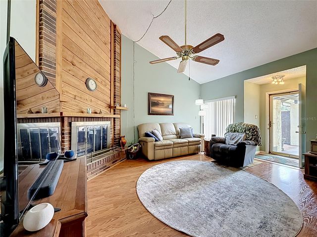 2115 KINGS CROSSING SW, Winter Haven, FL 33880