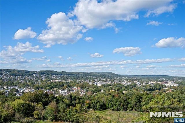 62 Amethyst Lane 276, Paterson, NJ 07501