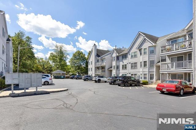 62 Amethyst Lane 276, Paterson, NJ 07501