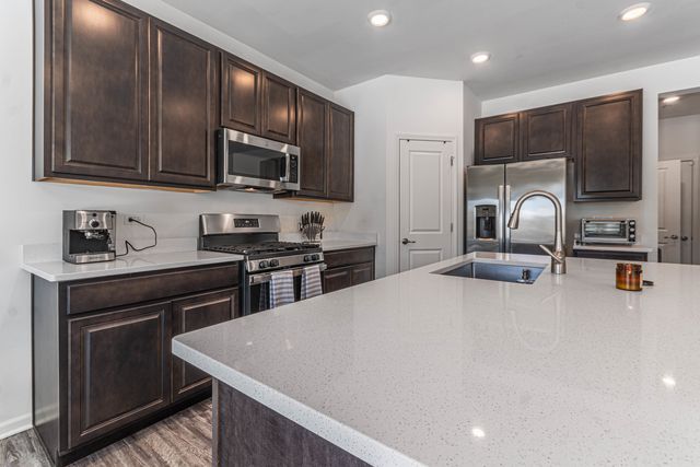 2617 Martini Street, Mundelein, IL 60060